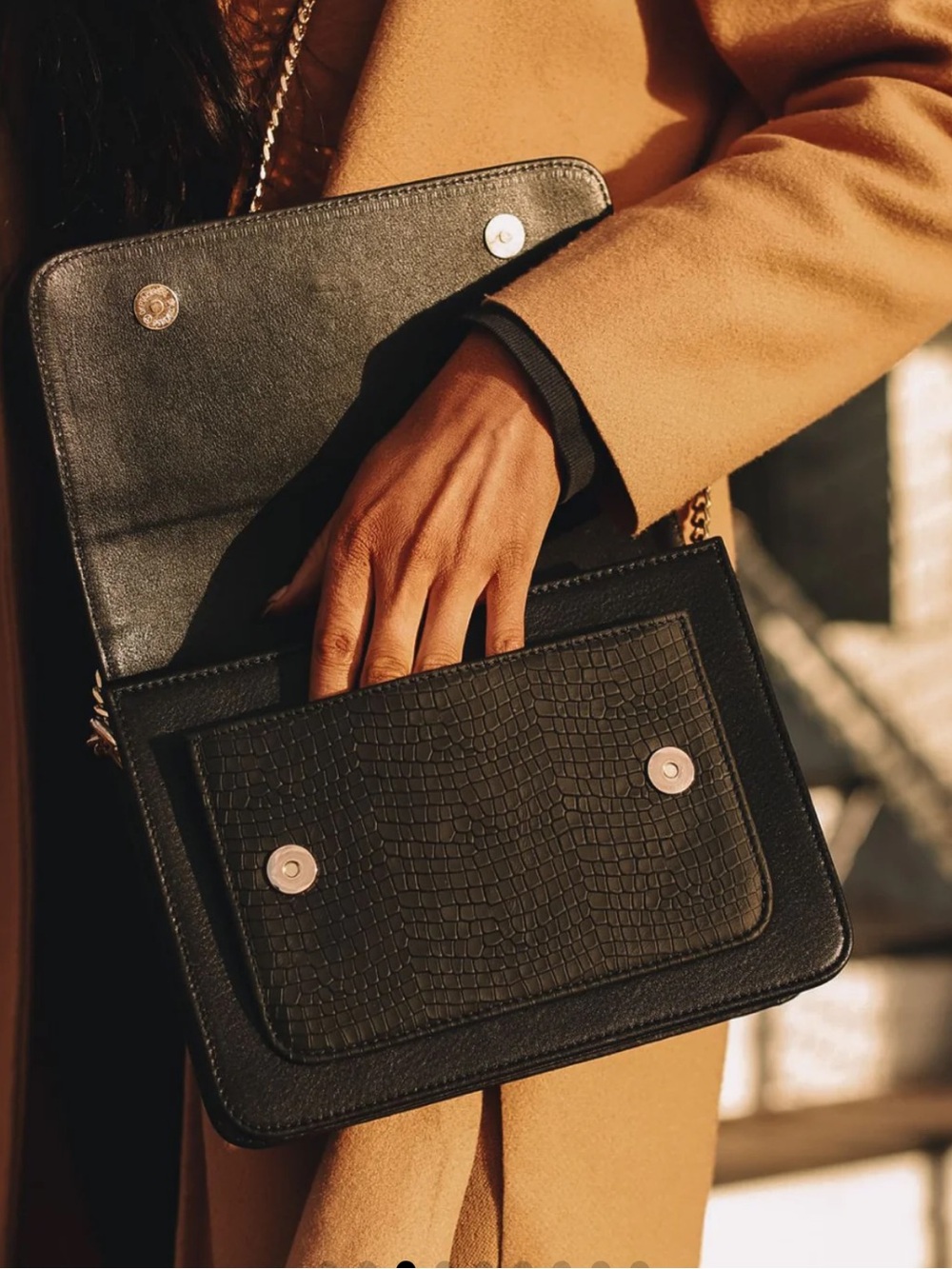 Esquivias Black Leather Western Chain Crossbody Bag - Picture 5 of 15